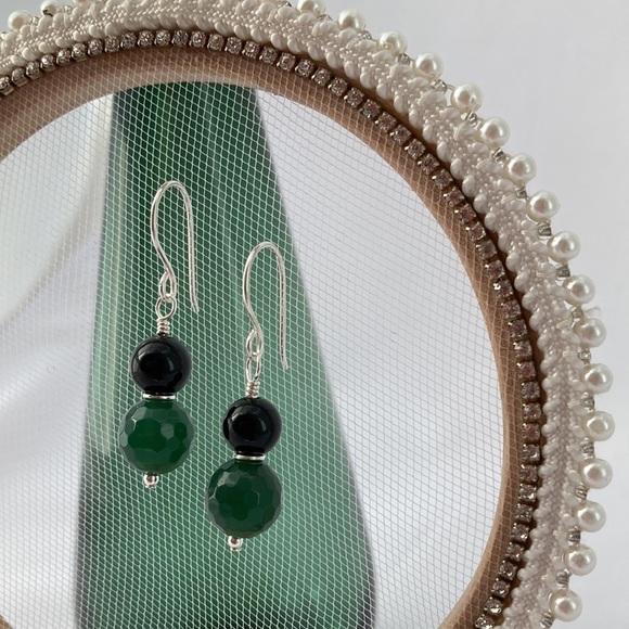 AGATE and Onyx Sterling Silver Earrings - Picture 10 of 10